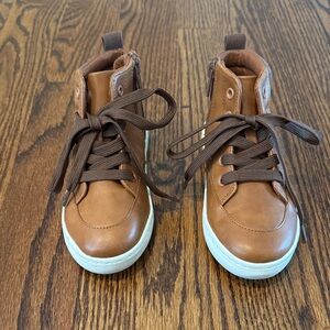 Boys Brown High-Top Shoes